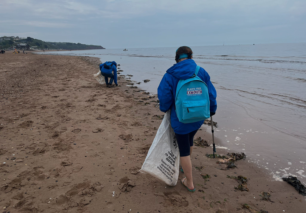 beach-clean-box-cropped